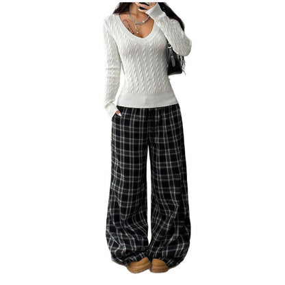 Women’s Slim Fit V-Neck Cable Knit Sweater