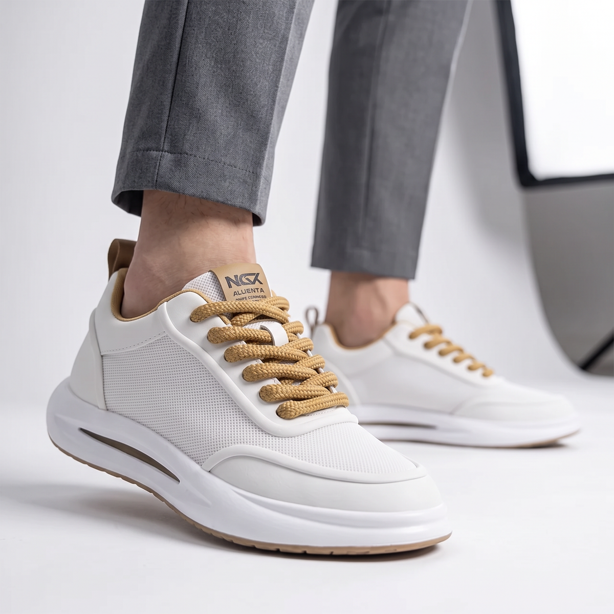 Men's Breathable Trainers