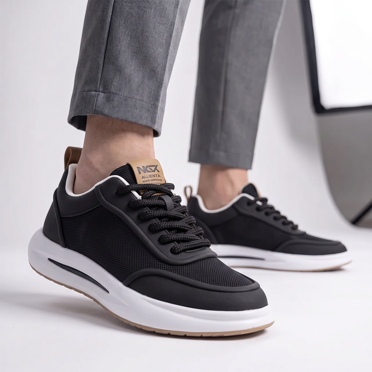 Men's Breathable Trainers